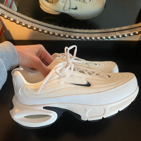 Nike Shoes - Nike Air Max Portal Sneaker